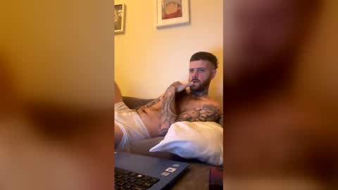 parkertom525 online show from April 2026 08:22:01 PM