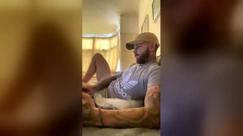 parkertom525 online show from May 2026 05:29:02 PM