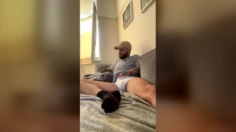 parkertom525 online show from May 2026 02:23:02 PM