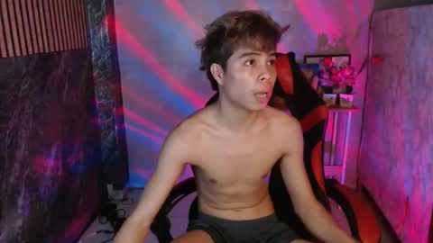 HENRY online show from November 2025 07:41:02 AM