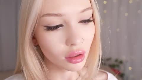 Sofi online show from November 2025 04:00:02 PM