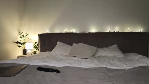 Anna online show from January 2025 07:34:02 PM