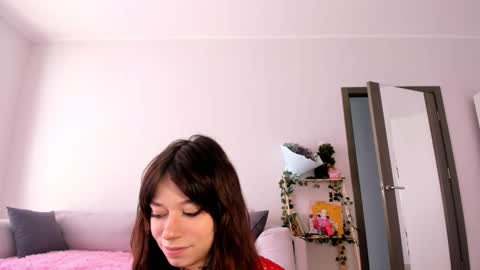 Bella online show from October 2025 03:16:02 AM