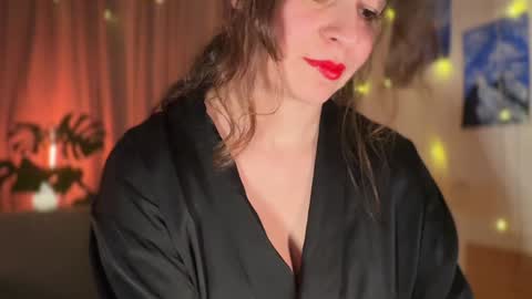 Snapshot of passionessa chatting on January 2025 07:21:02 PM Call me Miss Alice Careful Passion Queen online show from January 2025 07:21:02 PM