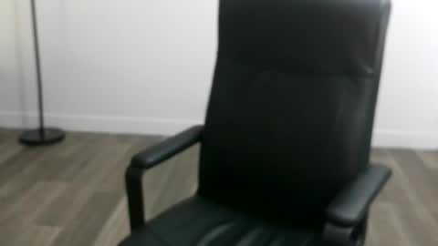 Snapshot of pastelito76 chatting on November 2025 02:27:02 PM Bob online show from November 2025 02:27:02 PM