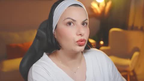 Patricia online show from November 2025 09:17:02 PM