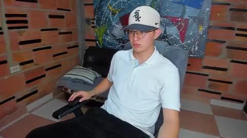 .... online show from February 2025 09:46:01 PM