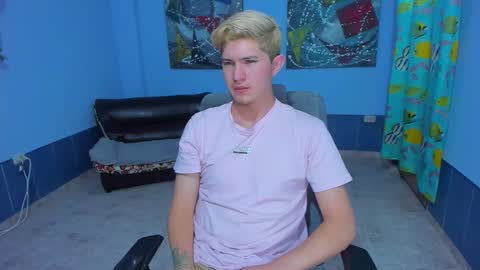 .... online show from October 2025 08:09:02 PM