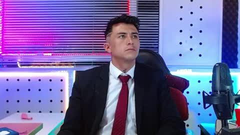 Darko0717  online show from June 2026 03:50:01 PM