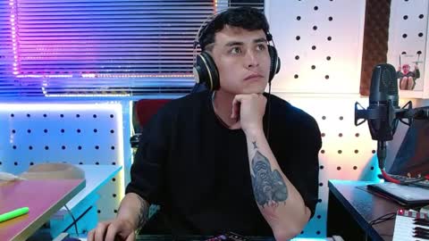 Darko0717  online show from June 2026 06:57:01 PM