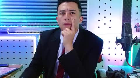 Darko0717  online show from June 2026 11:32:01 AM