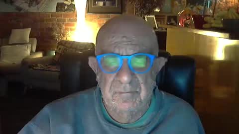 Snapshot of patvac chatting on April 2026 02:52:02 PM patvac online show from April 2026 02:52:02 PM