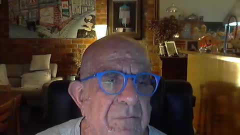 Snapshot of patvac chatting on May 2026 03:16:02 PM patvac online show from May 2026 03:16:02 PM