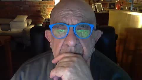 Snapshot of patvac chatting on May 2026 02:11:01 PM patvac online show from May 2026 02:11:01 PM