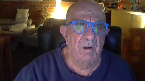 Snapshot of patvac chatting on May 2026 03:06:01 PM patvac online show from May 2026 03:06:01 PM