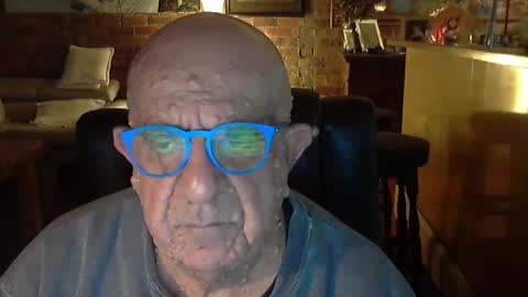 Snapshot of patvac chatting on May 2026 02:33:01 PM patvac online show from May 2026 02:33:01 PM