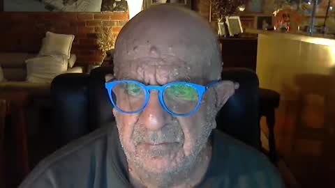 Snapshot of patvac chatting on May 2026 02:35:02 PM patvac online show from May 2026 02:35:02 PM