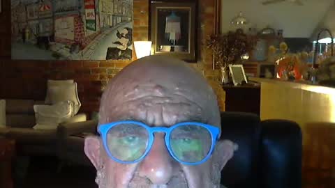 Snapshot of patvac chatting on June 2026 02:43:01 PM patvac online show from June 2026 02:43:01 PM