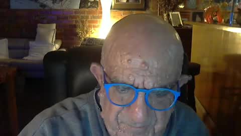 Snapshot of patvac chatting on June 2026 02:29:01 PM patvac online show from June 2026 02:29:01 PM