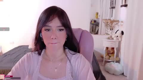 Snapshot of pau_cute chatting on July 2026 09:25:01 PM Sofa online show from July 2026 09:25:01 PM