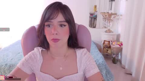 Snapshot of pau_cute chatting on July 2026 04:30:01 AM Sofa online show from July 2026 04:30:01 AM