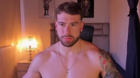 PAUL ROGER online show from April 2026 02:22:01 PM