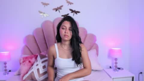 Paula   online show from September 2025 11:58:01 AM