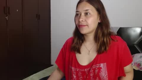 Snapshot of paula_anderson chatting on February 2026 05:50:02 AM PAULA online show from February 2026 05:50:02 AM