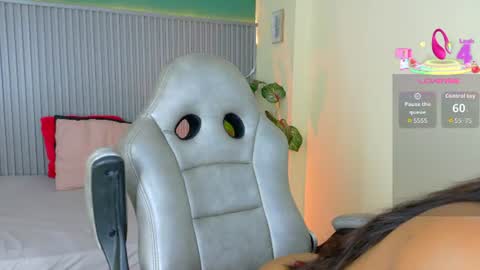 Snapshot of paula_cruzz chatting on June 2026 08:44:02 PM PAULA CRUZ online show from June 2026 08:44:02 PM