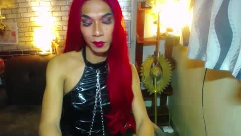 paulaontop online show from December 2024 12:22:01 AM