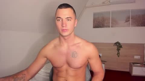 paulblack021 online show from November 2025 12:24:01 AM