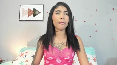 Pau online show from April 2026 12:22:01 PM