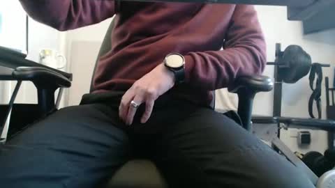 paulie120464 online show from October 2025 03:01:02 PM