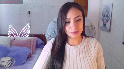 paulina online show from April 2026 05:32:01 PM