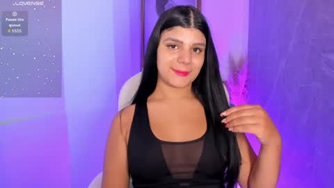 Snapshot of paulinabelle chatting on May 2026 01:05:02 PM Paulina Belle online show from May 2026 01:05:02 PM