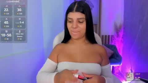 Snapshot of paulinabelle chatting on May 2026 12:43:01 PM Paulina Belle online show from May 2026 12:43:01 PM