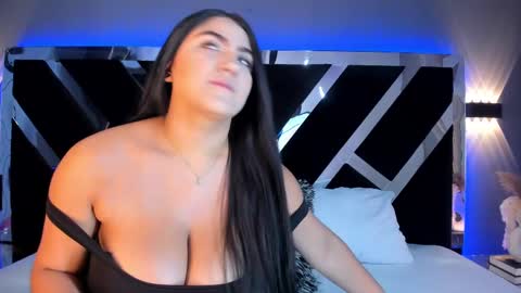 Paulina online show from February 2025 11:18:02 AM