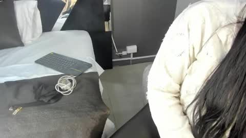 Paulina online show from April 2026 11:47:01 AM