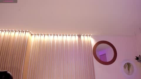 Paulina Santos  online show from October 2025 07:20:02 PM