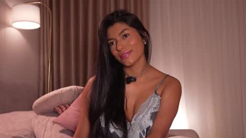 pauline_7 online show from June 2026 04:54:01 PM