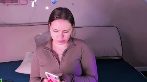 Erica online show from October 2025 10:05:02 AM