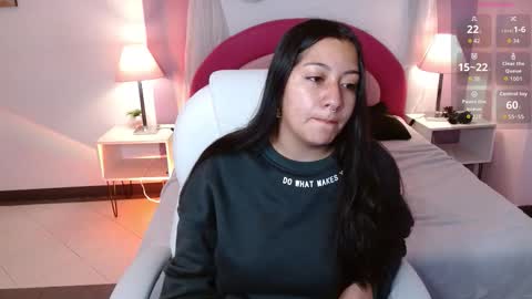 Maria Paula online show from October 2025 11:29:02 AM
