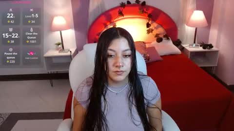 Maria Paula online show from October 2025 12:05:01 PM