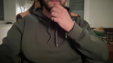 love bush online show from November 2025 08:19:02 PM