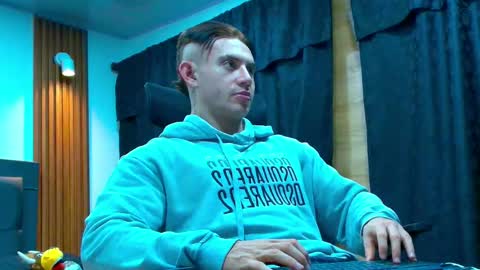 Paul online show from April 2026 11:51:01 PM