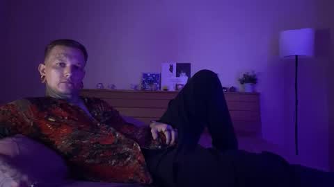 Snapshot of paulvelvet chatting on November 2025 01:54:02 PM Paul Velvet online show from November 2025 01:54:02 PM