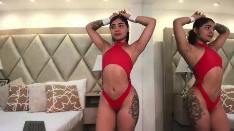 Pau online show from September 2025 12:07:01 PM