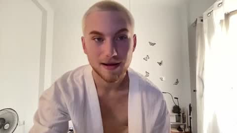 Snapshot of pavel_rey chatting on July 2026 02:08:02 PM pavel_rey online show from July 2026 02:08:02 PM