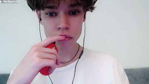 pawclaw online show from October 2025 10:49:01 AM