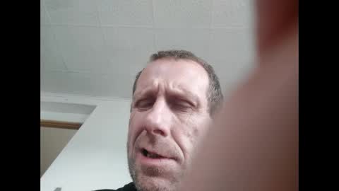 Snapshot of pawelwegrzyn306 chatting on May 2026 12:12:01 PM Pawel42 online show from May 2026 12:12:01 PM